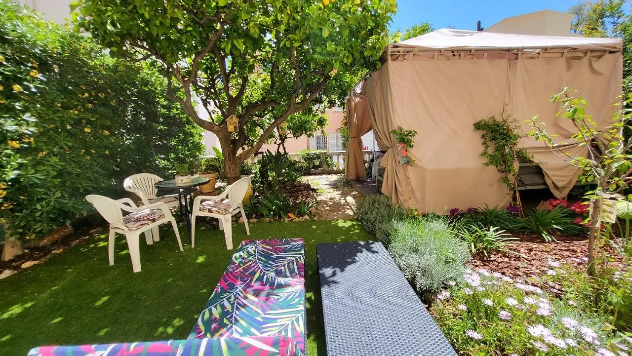 Super Flat, Garden. Bnbrickeys Monte Carlo 0*,  Monako