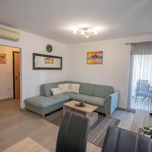 apartment-ana-rovinj.in-istria.net/
